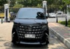 Alphard "AD 1 JKW" Siap Antar Jokowi Pulang ke Solo